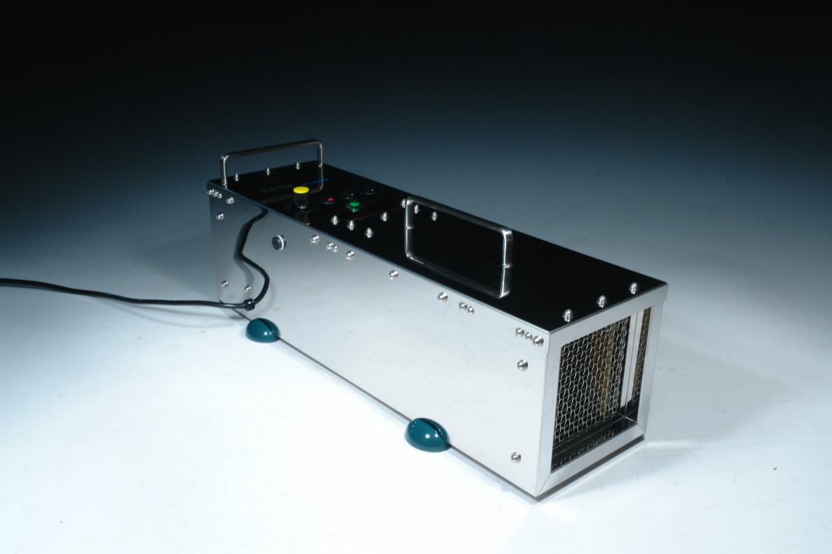 XT-6000S, left side view